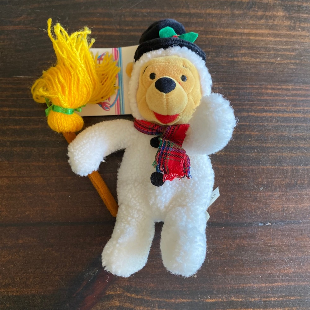 Disney Store Winnie the Pooh Snowman Mini Bean Bag Plush 8 Inch Vintage NWT